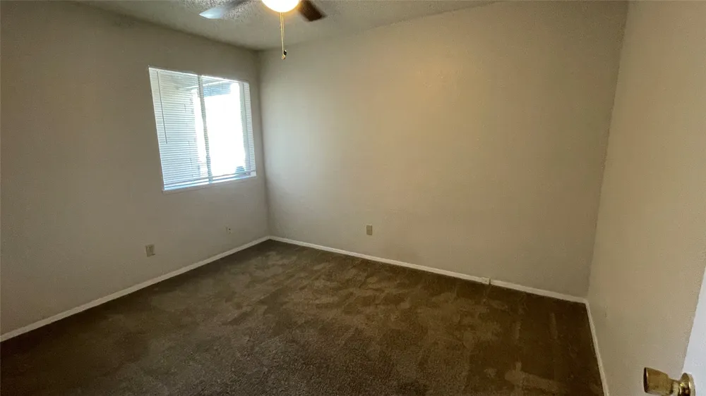 3201 Willow Bend Bedford, TX 76021