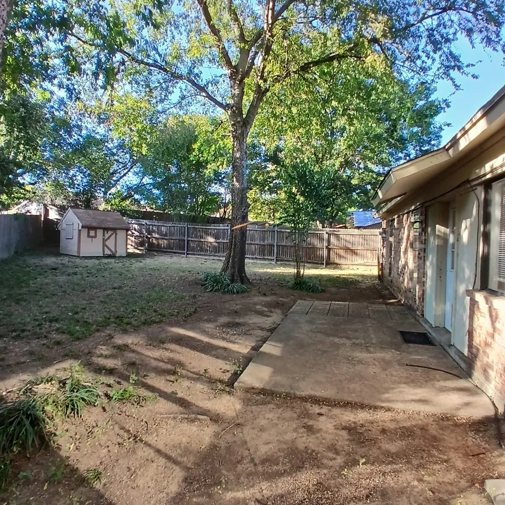 3201 Willow Bend Bedford, TX 76021