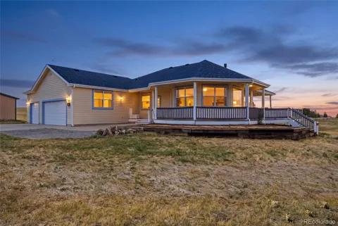 6619 Shannon Circle
