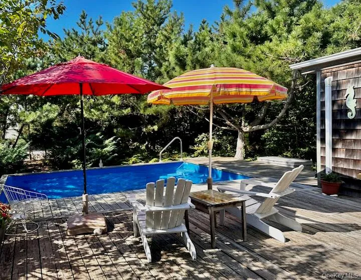 259 East Walk Cherry Grove, NY 11782