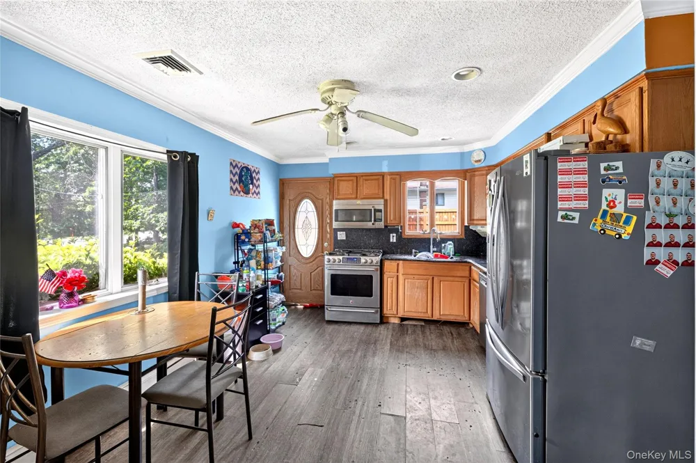 2109 Orinoco Drive West Islip, NY 11795