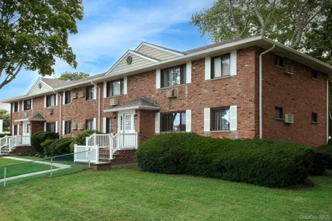 20 Perry Boulevard #1