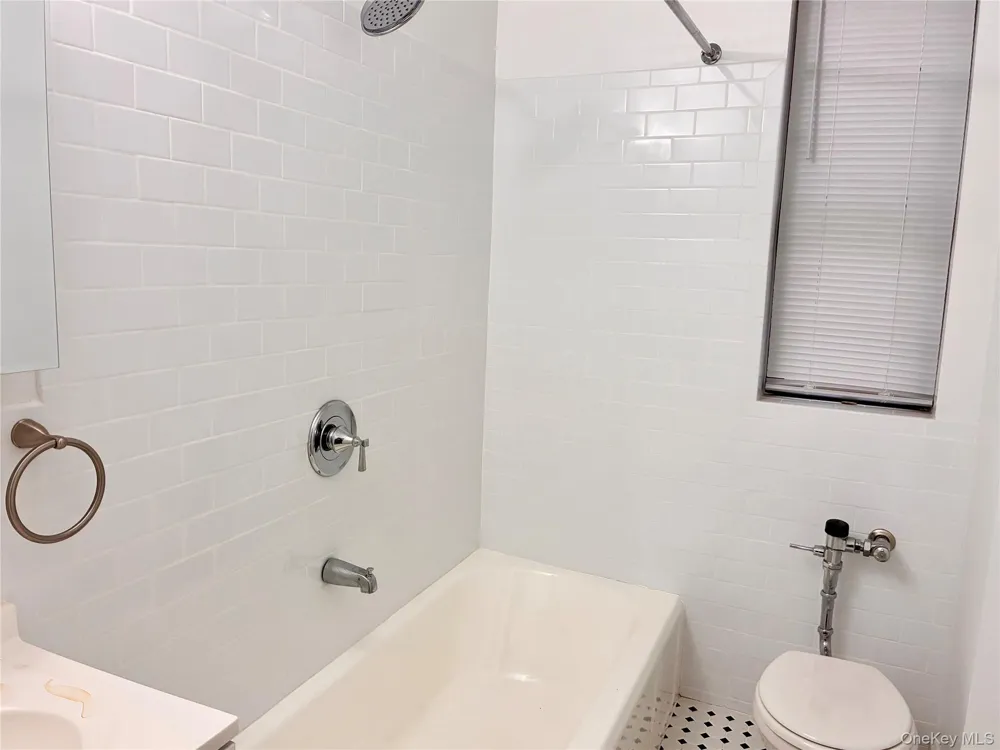 2685 Creston Avenue #1B Bronx, NY 10468