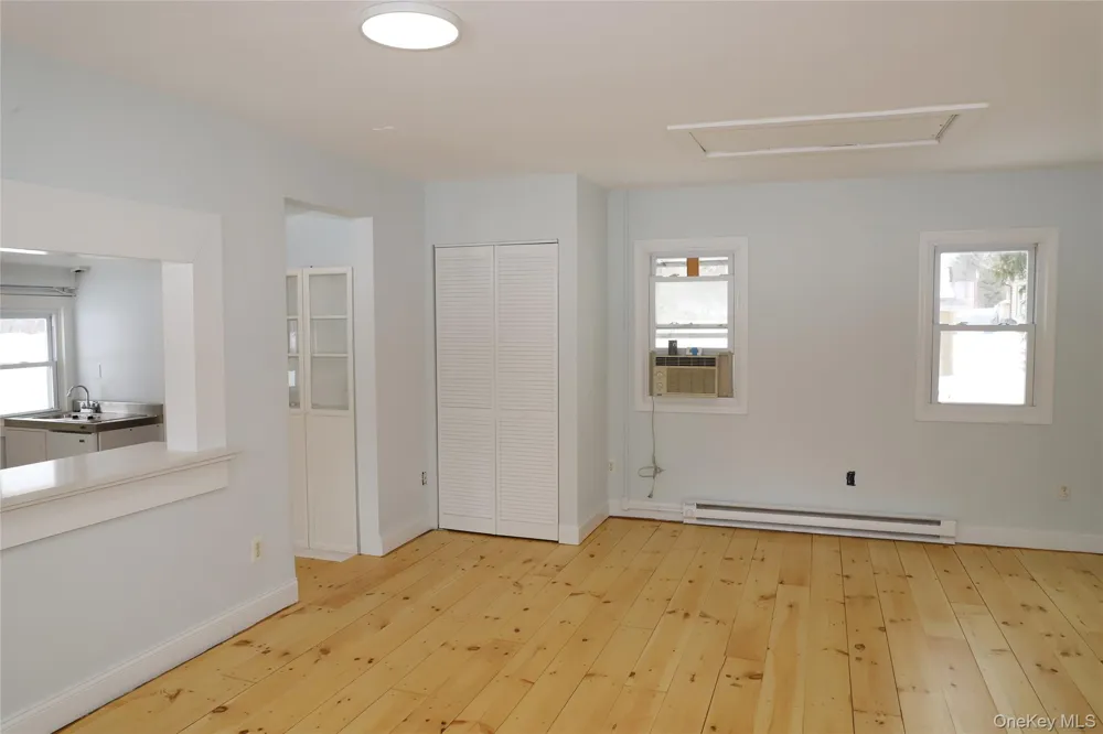 7217 Albany Post Road Red Hook, NY 12572