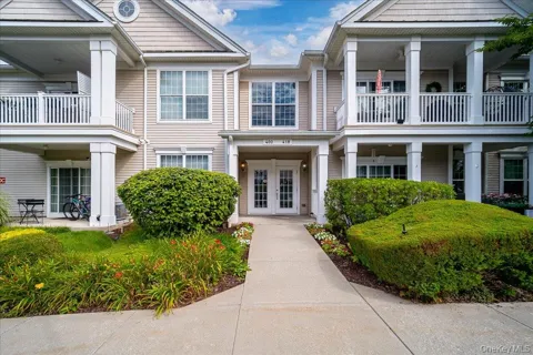 416 Saratoga Lane
