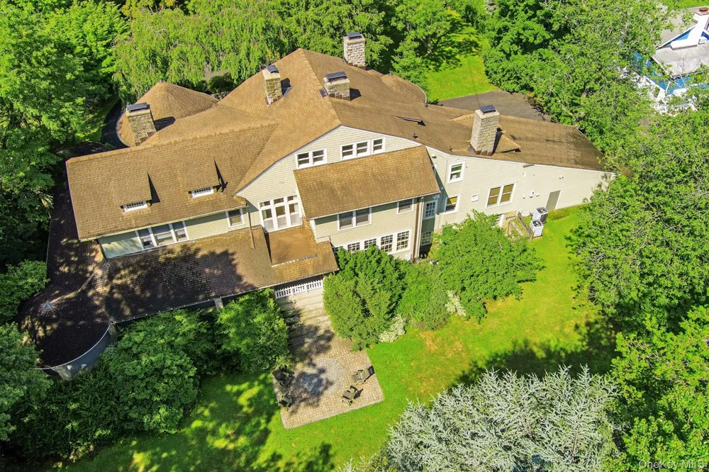 215 Soundview Avenue White Plains, NY 10606
