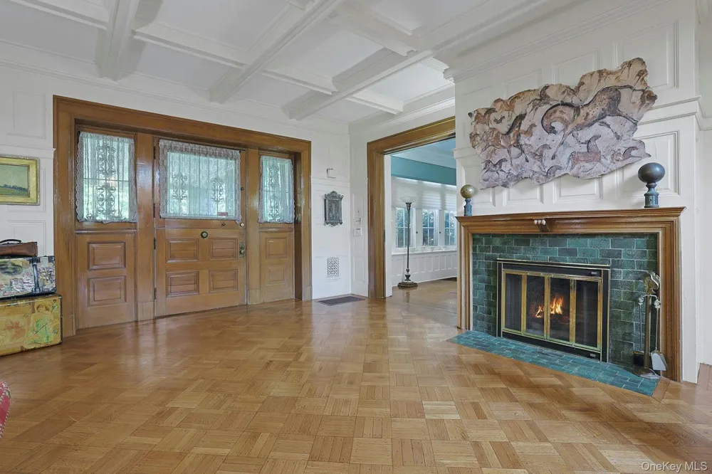 215 Soundview Avenue White Plains, NY 10606
