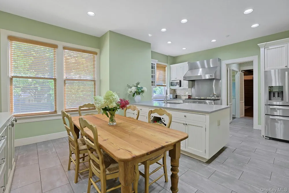 215 Soundview Avenue White Plains, NY 10606