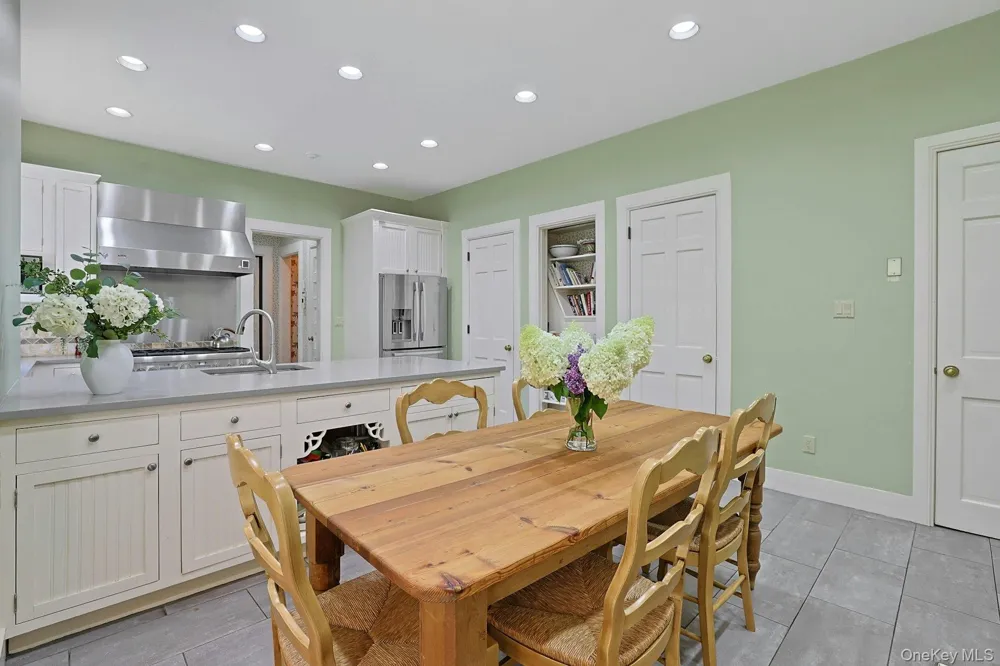 215 Soundview Avenue White Plains, NY 10606