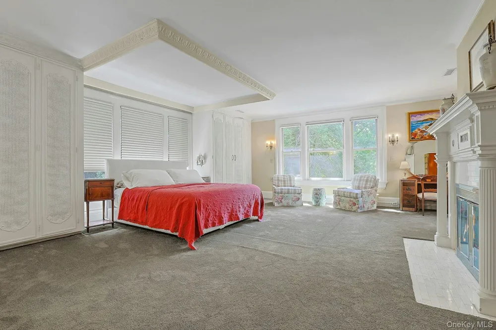 215 Soundview Avenue White Plains, NY 10606