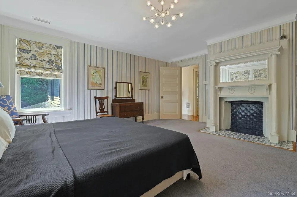 215 Soundview Avenue White Plains, NY 10606