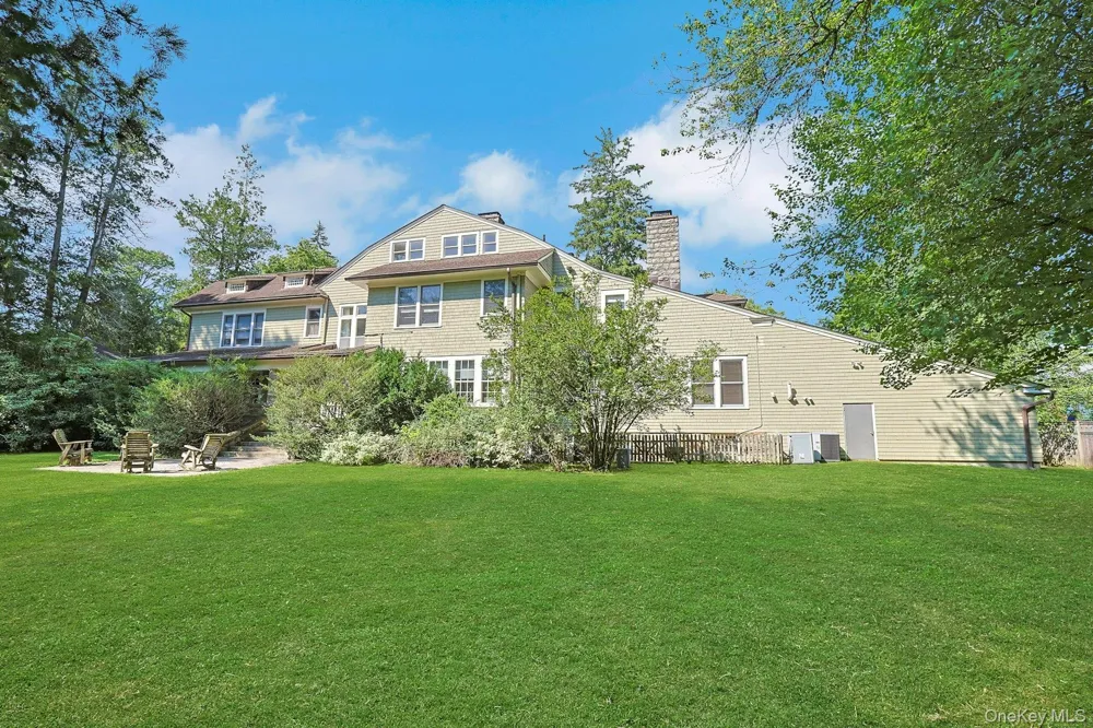 215 Soundview Avenue White Plains, NY 10606