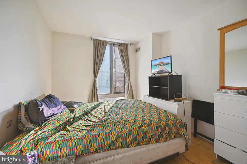 950 25TH NW #814N Washington, DC 20037