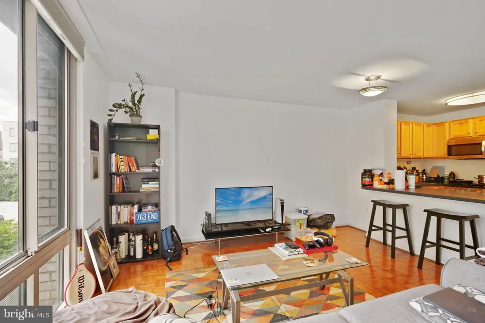 950 25TH NW #814N Washington, DC 20037