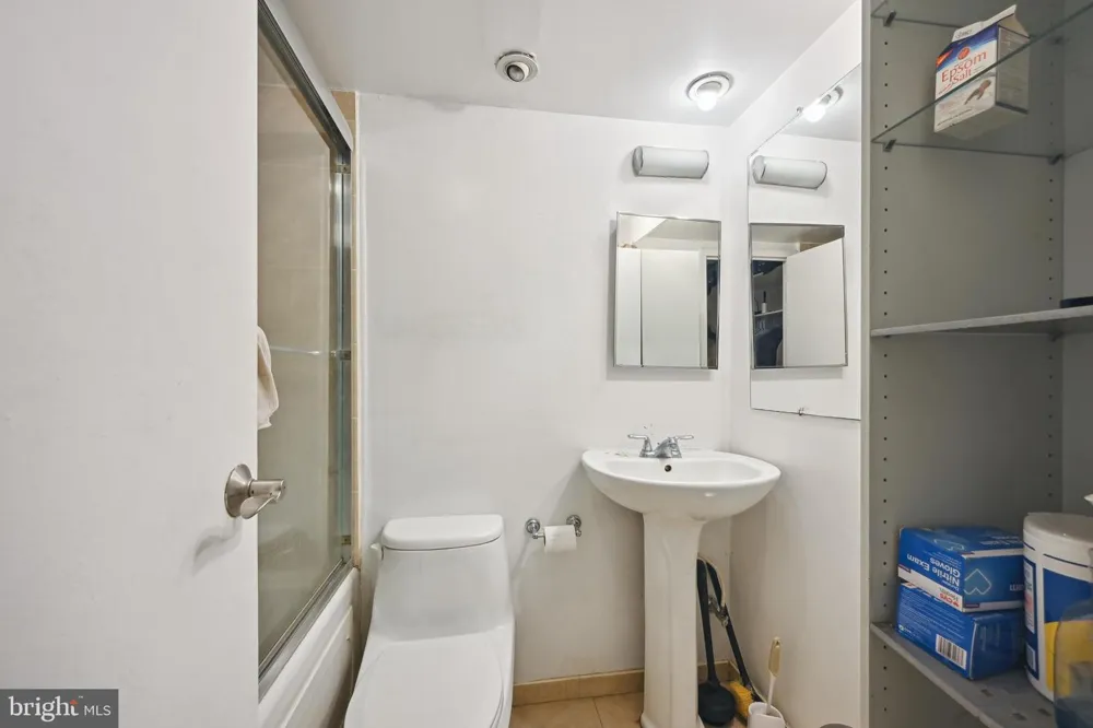 950 25TH NW #814N Washington, DC 20037
