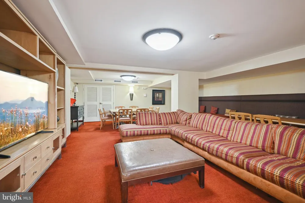 950 25TH NW #814N Washington, DC 20037