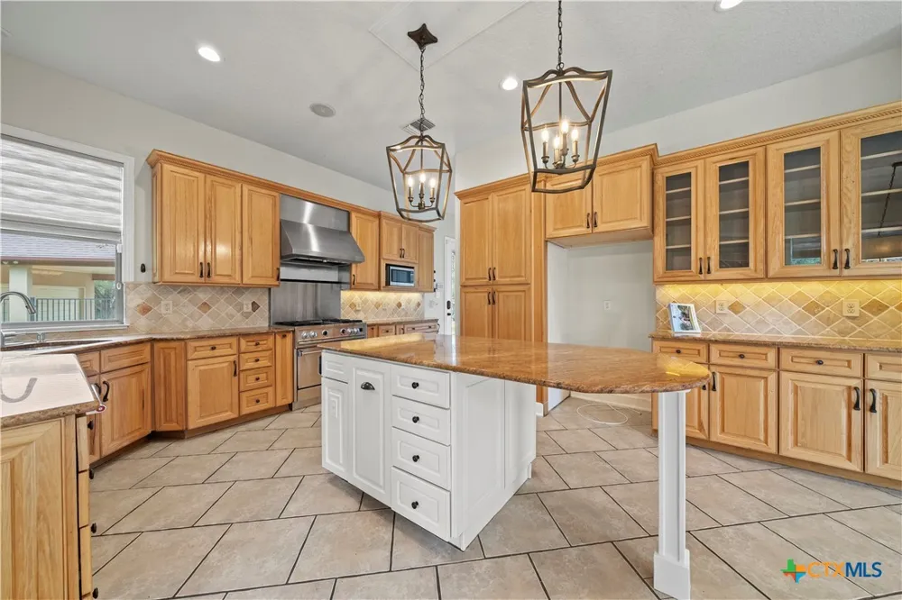 17 Horseshoe Court New Braunfels, TX 78132