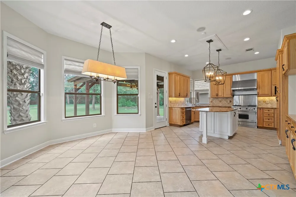 17 Horseshoe Court New Braunfels, TX 78132