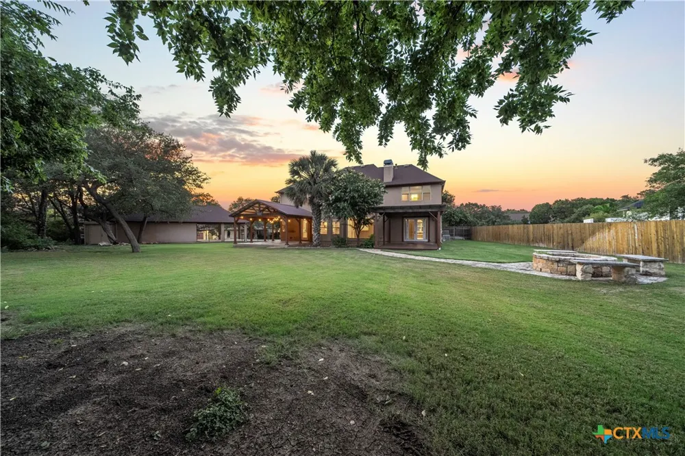 17 Horseshoe Court New Braunfels, TX 78132