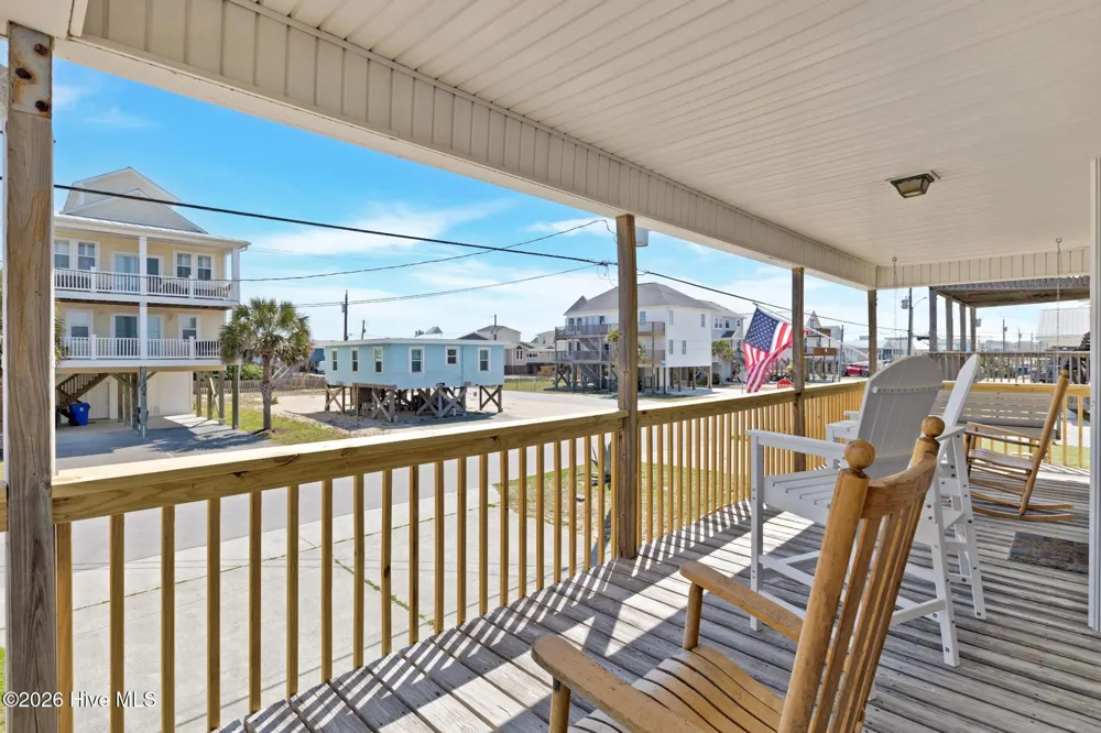 1303 Topsail Drive Surf City, NC 28445