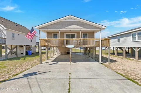 1303 Topsail Drive
