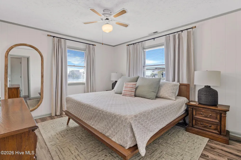 1303 Topsail Drive Surf City, NC 28445
