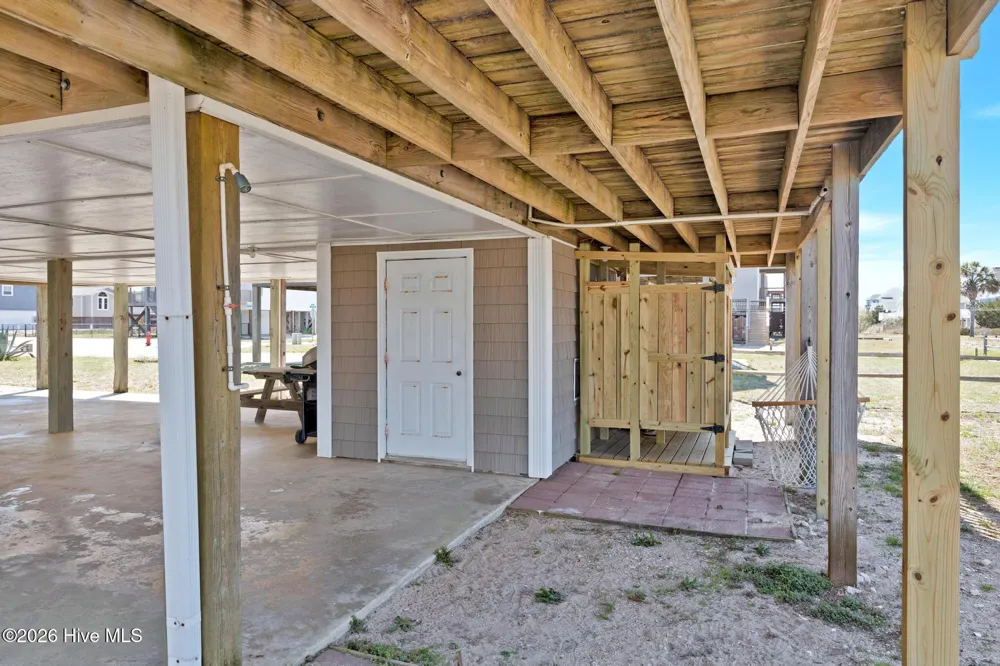 1303 Topsail Drive Surf City, NC 28445