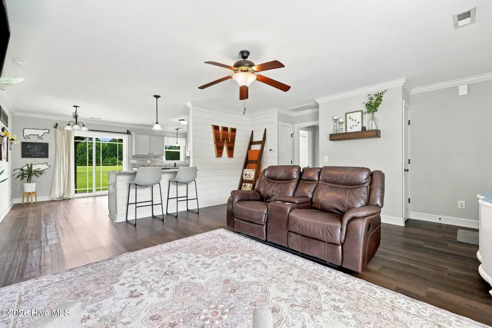 2746 Madison Hardee Road Ayden, NC 28513