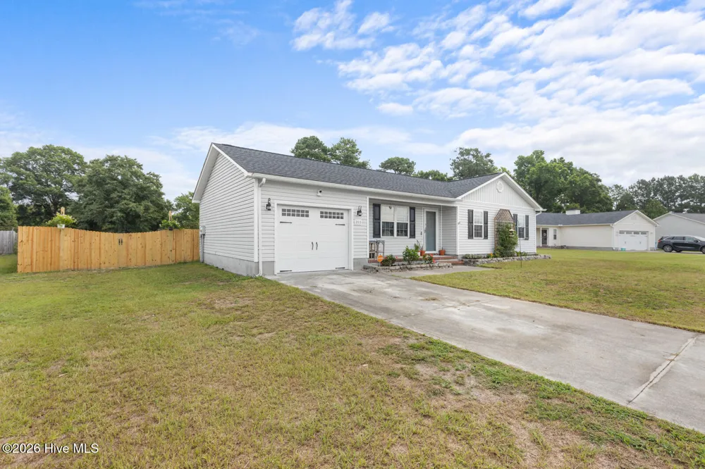 203 Wingspread Lane Beulaville, NC 28518