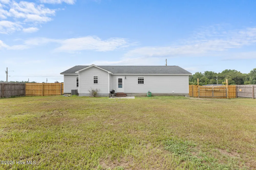 203 Wingspread Lane Beulaville, NC 28518