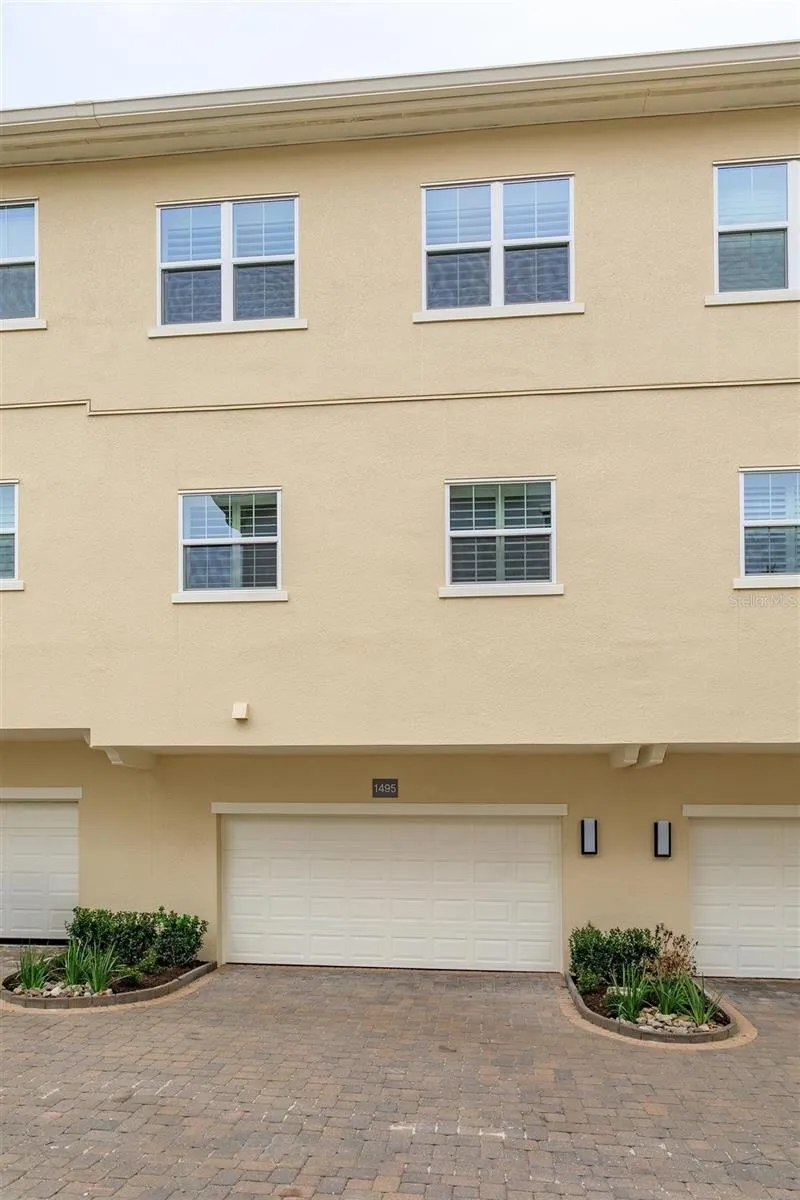 1495 LAKE GEORGE DRIVE Lake Mary, FL 32746