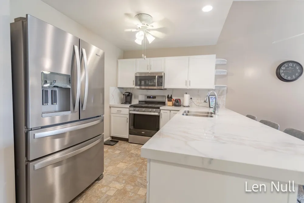 2742 Stonebluff Drive SW Wyoming City, MI 49519