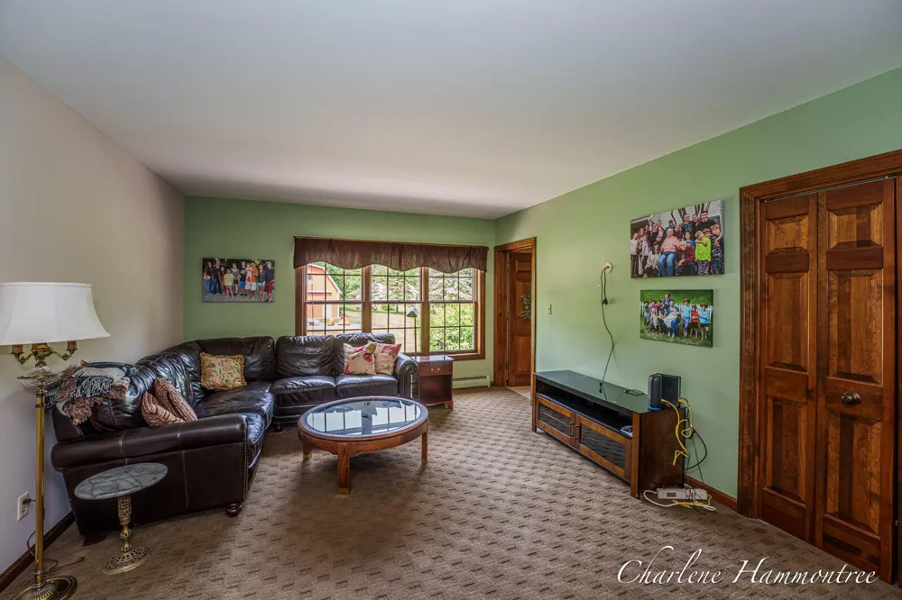 9111 Summit Avenue NE Algoma Township, MI 49341
