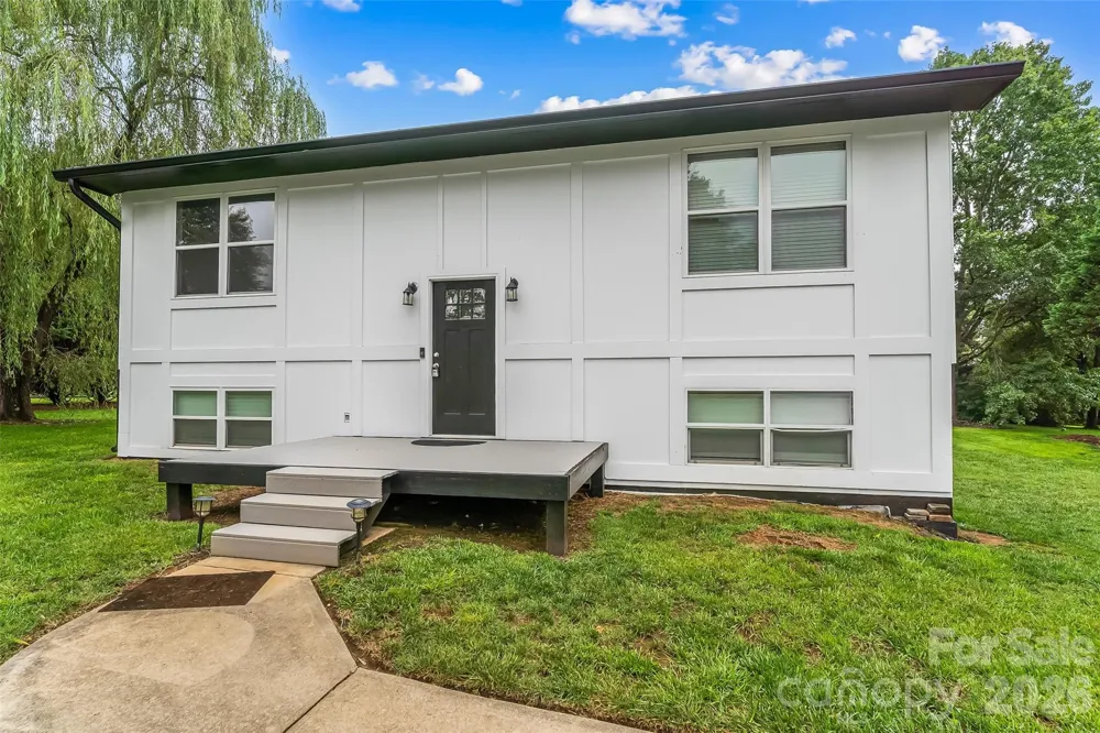 2646 Icard Rhodhiss Road Connelly Springs, NC 28612