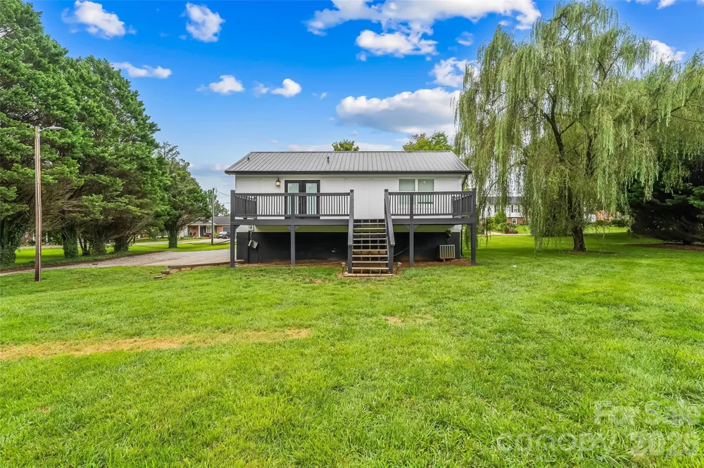 2646 Icard Rhodhiss Road Connelly Springs, NC 28612