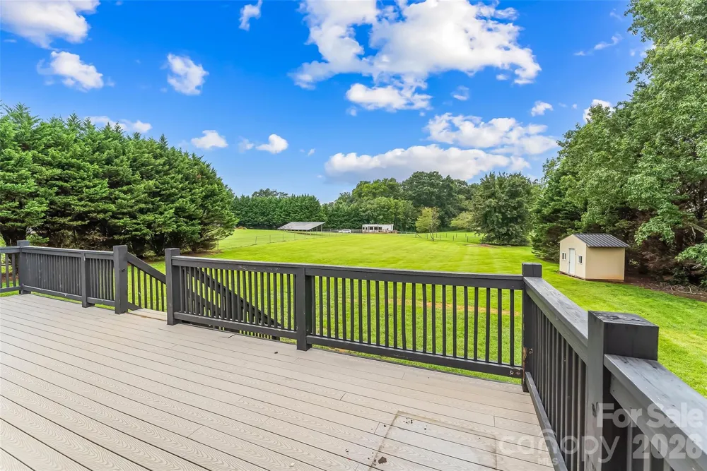 2646 Icard Rhodhiss Road Connelly Springs, NC 28612