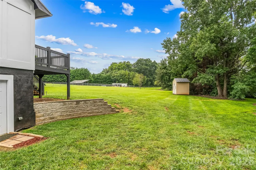 2646 Icard Rhodhiss Road Connelly Springs, NC 28612