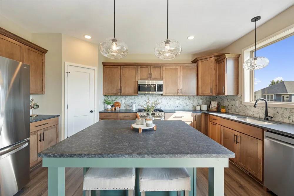 8395 159st Street Savage, MN 55378