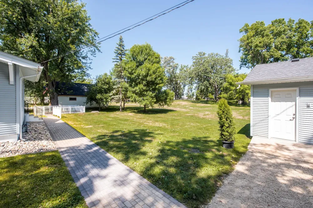 305 8th Avenue E Alexandria, MN 56308