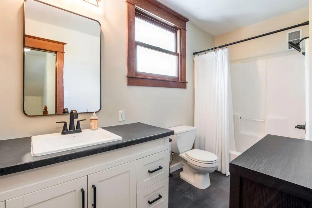 305 8th Avenue E Alexandria, MN 56308