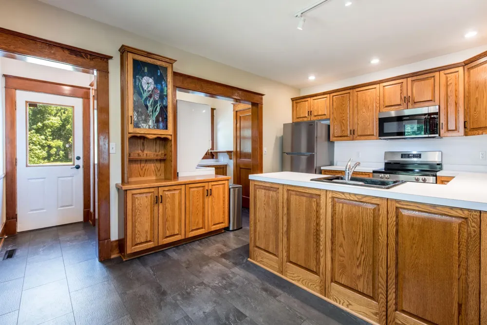 305 8th Avenue E Alexandria, MN 56308