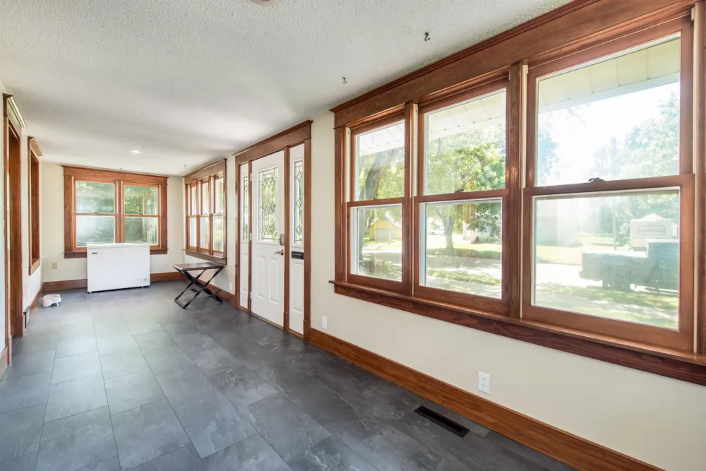 305 8th Avenue E Alexandria, MN 56308