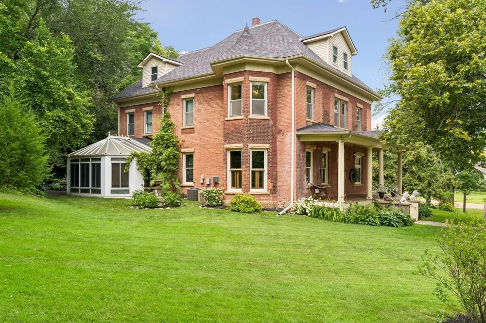 212 6th Street Henderson, MN 56044