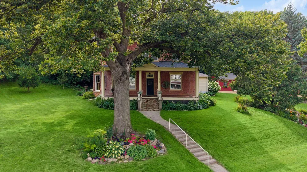 212 6th Street Henderson, MN 56044