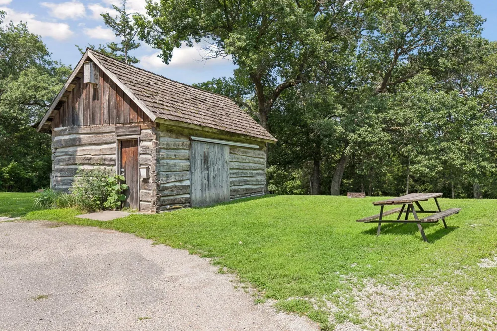212 6th Street Henderson, MN 56044
