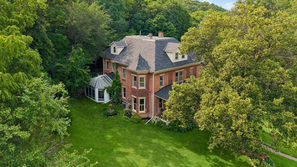 212 6th Street Henderson, MN 56044