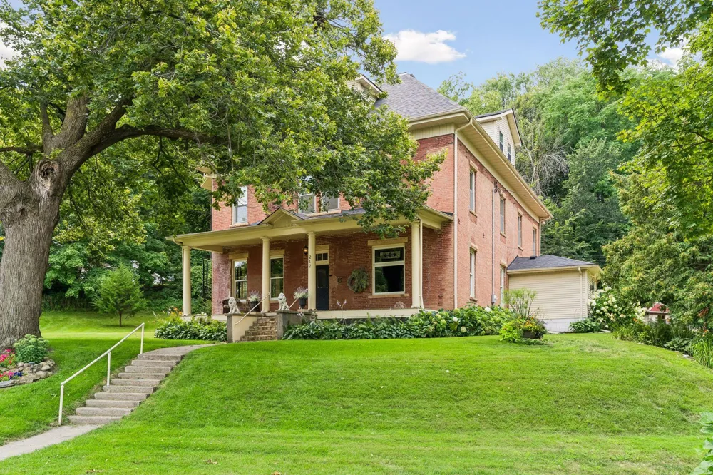 212 6th Street Henderson, MN 56044