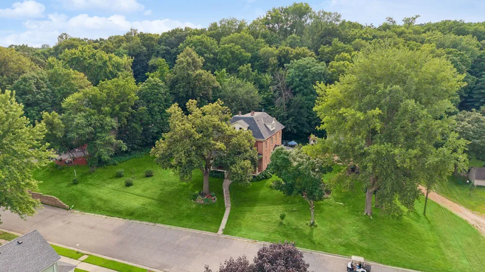 212 6th Street Henderson, MN 56044