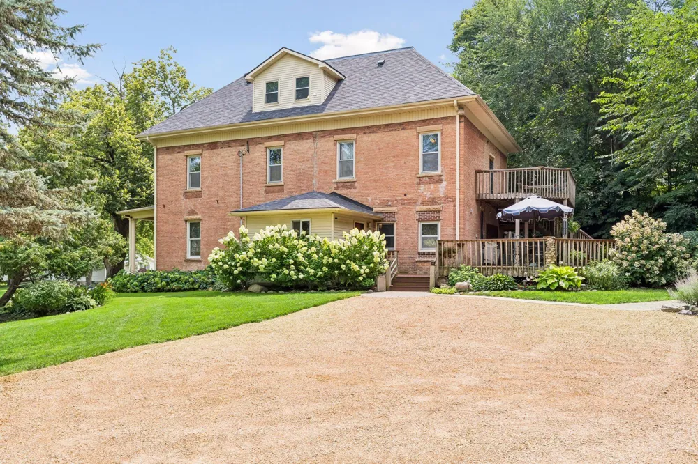 212 6th Street Henderson, MN 56044
