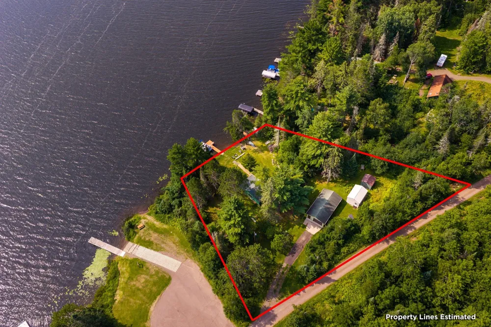 3650 Campaigne Road Brimson, MN 55602
